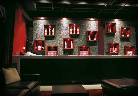 http://images.clubzone.com/company/images/upload/boutique2.jpg